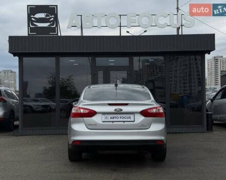 Серый Форд Фокус, объемом двигателя 2 л и пробегом 176 тыс. км за 8990 $, фото 6 на Automoto.ua