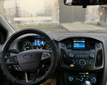 Сірий Форд Фокус, об'ємом двигуна 2 л та пробігом 182 тис. км за 7300 $, фото 7 на Automoto.ua