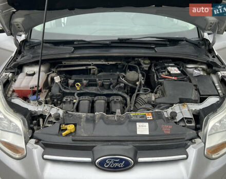 Сірий Форд Фокус, об'ємом двигуна 2 л та пробігом 234 тис. км за 6600 $, фото 41 на Automoto.ua