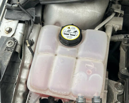 Сірий Форд Фокус, об'ємом двигуна 2 л та пробігом 234 тис. км за 6600 $, фото 43 на Automoto.ua