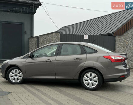 Серый Форд Фокус, объемом двигателя 1 л и пробегом 145 тыс. км за 6350 $, фото 12 на Automoto.ua