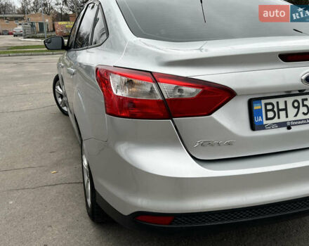 Сірий Форд Фокус, об'ємом двигуна 2 л та пробігом 234 тис. км за 6600 $, фото 14 на Automoto.ua