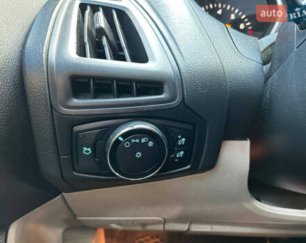 Сірий Форд Фокус, об'ємом двигуна 2 л та пробігом 191 тис. км за 7800 $, фото 25 на Automoto.ua