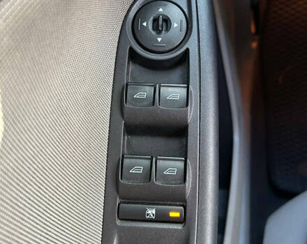 Сірий Форд Фокус, об'ємом двигуна 2 л та пробігом 191 тис. км за 7800 $, фото 26 на Automoto.ua