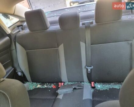 Сірий Форд Фокус, об'ємом двигуна 2 л та пробігом 250 тис. км за 2000 $, фото 10 на Automoto.ua