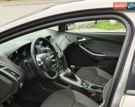 Серый Форд Фокус, объемом двигателя 1 л и пробегом 145 тыс. км за 6350 $, фото 35 на Automoto.ua