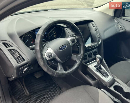 Сірий Форд Фокус, об'ємом двигуна 2 л та пробігом 234 тис. км за 6600 $, фото 25 на Automoto.ua
