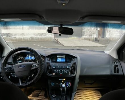 Серый Форд Фокус, объемом двигателя 2 л и пробегом 183 тыс. км за 6800 $, фото 1 на Automoto.ua