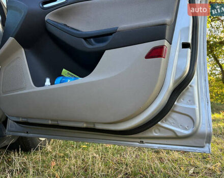 Сірий Форд Фокус, об'ємом двигуна 2 л та пробігом 191 тис. км за 7800 $, фото 15 на Automoto.ua