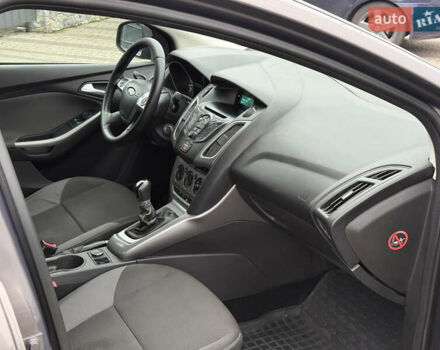 Серый Форд Фокус, объемом двигателя 1 л и пробегом 145 тыс. км за 6350 $, фото 32 на Automoto.ua