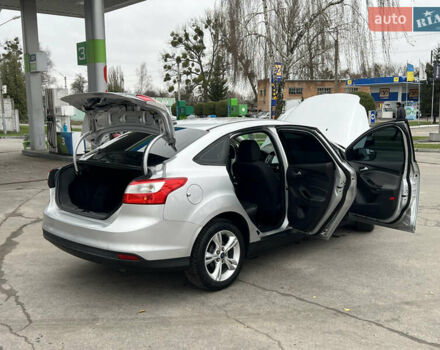 Сірий Форд Фокус, об'ємом двигуна 2 л та пробігом 234 тис. км за 6600 $, фото 46 на Automoto.ua