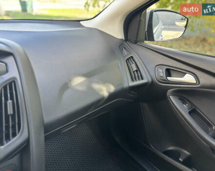 Серый Форд Фокус, объемом двигателя 2 л и пробегом 83 тыс. км за 9200 $, фото 20 на Automoto.ua