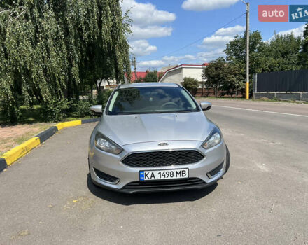 Форд Фокус 2015 у Києві на Automoto.ua Сірий Форд Фокус, об'ємом двигуна 2 л та пробігом 210 тис. км за 9000 $, фото 1 на Automoto.ua