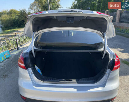 Сірий Форд Фокус, об'ємом двигуна 2 л та пробігом 228 тис. км за 8000 $, фото 21 на Automoto.ua