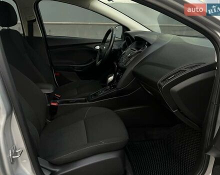 Сірий Форд Фокус, об'ємом двигуна 2 л та пробігом 250 тис. км за 6999 $, фото 23 на Automoto.ua