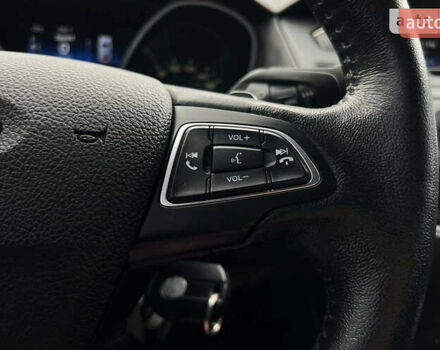 Серый Форд Фокус, объемом двигателя 2 л и пробегом 155 тыс. км за 8200 $, фото 12 на Automoto.ua