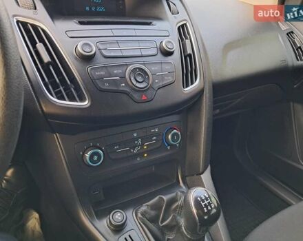 Сірий Форд Фокус, об'ємом двигуна 1.6 л та пробігом 139 тис. км за 7900 $, фото 13 на Automoto.ua