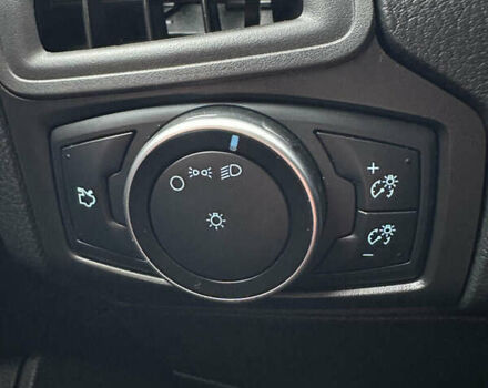 Серый Форд Фокус, объемом двигателя 2 л и пробегом 175 тыс. км за 6500 $, фото 29 на Automoto.ua