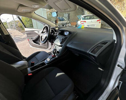 Сірий Форд Фокус, об'ємом двигуна 2 л та пробігом 83 тис. км за 8500 $, фото 5 на Automoto.ua