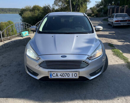 Сірий Форд Фокус, об'ємом двигуна 2 л та пробігом 228 тис. км за 8000 $, фото 1 на Automoto.ua