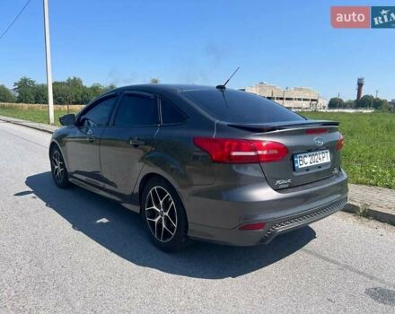 Сірий Форд Фокус, об'ємом двигуна 2 л та пробігом 162 тис. км за 8200 $, фото 2 на Automoto.ua