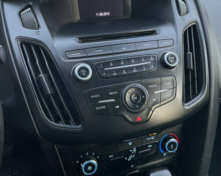 Форд Фокус 2015 в Одессе на Automoto.ua Серый Форд Фокус, объемом двигателя 2 л и пробегом 250 тыс. км за 7000 $, фото 15 на Automoto.ua