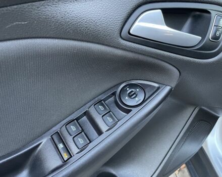 Сірий Форд Фокус, об'ємом двигуна 2 л та пробігом 83 тис. км за 9500 $, фото 14 на Automoto.ua