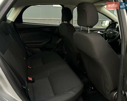 Сірий Форд Фокус, об'ємом двигуна 2 л та пробігом 250 тис. км за 6999 $, фото 26 на Automoto.ua