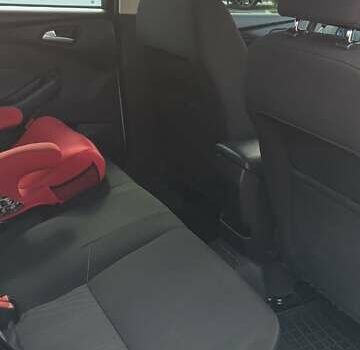 Серый Форд Фокус, объемом двигателя 2 л и пробегом 94 тыс. км за 7800 $, фото 7 на Automoto.ua