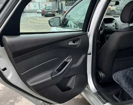 Серый Форд Фокус, объемом двигателя 2 л и пробегом 120 тыс. км за 8800 $, фото 12 на Automoto.ua