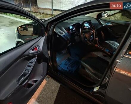 Серый Форд Фокус, объемом двигателя 2 л и пробегом 150 тыс. км за 10000 $, фото 6 на Automoto.ua