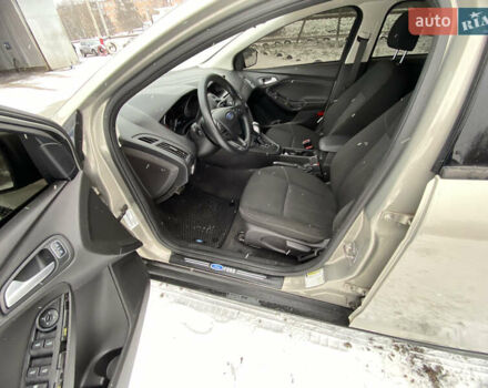 Серый Форд Фокус, объемом двигателя 2 л и пробегом 93 тыс. км за 8700 $, фото 9 на Automoto.ua