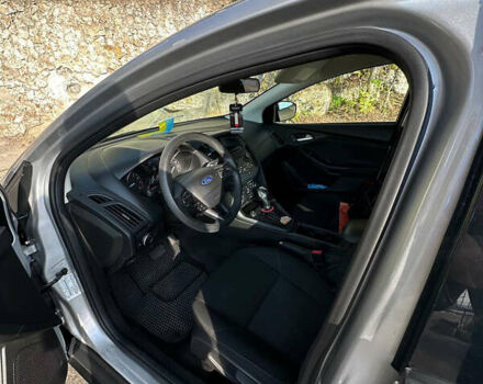 Сірий Форд Фокус, об'ємом двигуна 2 л та пробігом 83 тис. км за 8500 $, фото 4 на Automoto.ua