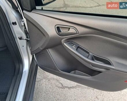 Сірий Форд Фокус, об'ємом двигуна 1.6 л та пробігом 139 тис. км за 7900 $, фото 20 на Automoto.ua