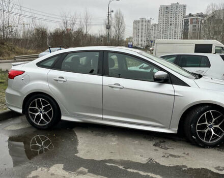 Серый Форд Фокус, объемом двигателя 2 л и пробегом 120 тыс. км за 8800 $, фото 2 на Automoto.ua