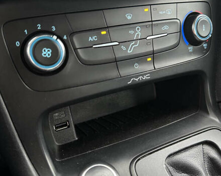 Серый Форд Фокус, объемом двигателя 2 л и пробегом 175 тыс. км за 6500 $, фото 33 на Automoto.ua