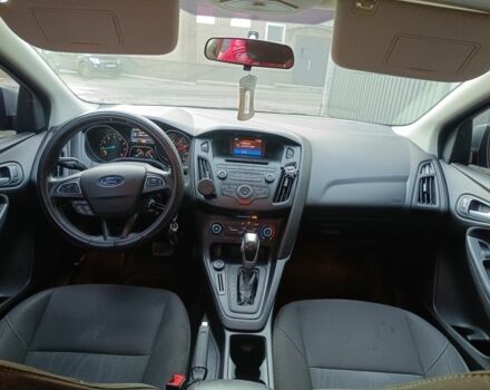 Сірий Форд Фокус, об'ємом двигуна 2 л та пробігом 165 тис. км за 6500 $, фото 5 на Automoto.ua