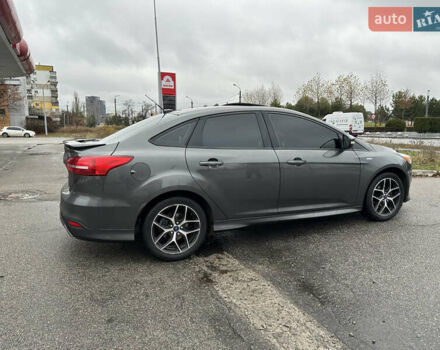 Серый Форд Фокус, объемом двигателя 2 л и пробегом 184 тыс. км за 9300 $, фото 4 на Automoto.ua