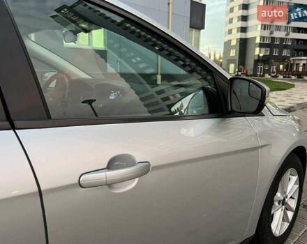 Сірий Форд Фокус, об'ємом двигуна 2 л та пробігом 250 тис. км за 6999 $, фото 40 на Automoto.ua