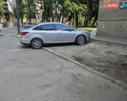 Сірий Форд Фокус, об'ємом двигуна 2 л та пробігом 108 тис. км за 9500 $, фото 2 на Automoto.ua