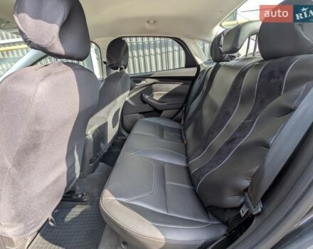 Серый Форд Фокус, объемом двигателя 2 л и пробегом 129 тыс. км за 8300 $, фото 7 на Automoto.ua