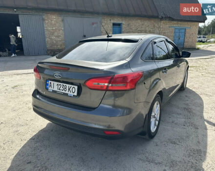 Форд Фокус 2015 в Киеве на Automoto.ua Серый Форд Фокус, объемом двигателя 2 л и пробегом 195 тыс. км за 8700 $, фото 11 на Automoto.ua