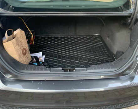 Сірий Форд Фокус, об'ємом двигуна 2 л та пробігом 70 тис. км за 8700 $, фото 7 на Automoto.ua