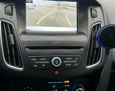 Серый Форд Фокус, объемом двигателя 2 л и пробегом 140 тыс. км за 7700 $, фото 26 на Automoto.ua