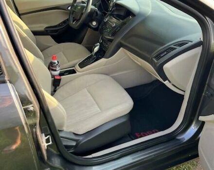 Сірий Форд Фокус, об'ємом двигуна 2 л та пробігом 250 тис. км за 6300 $, фото 2 на Automoto.ua