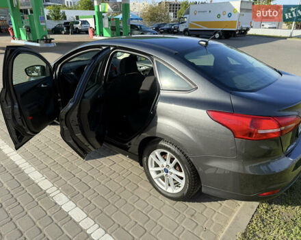 Серый Форд Фокус, объемом двигателя 2 л и пробегом 204 тыс. км за 7700 $, фото 6 на Automoto.ua