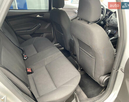 Серый Форд Фокус, объемом двигателя 2 л и пробегом 174 тыс. км за 8700 $, фото 12 на Automoto.ua