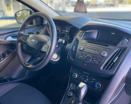 Серый Форд Фокус, объемом двигателя 2 л и пробегом 181 тыс. км за 8500 $, фото 7 на Automoto.ua