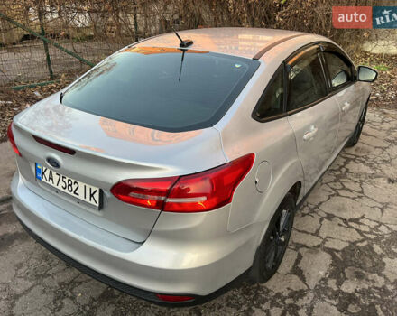 Серый Форд Фокус, объемом двигателя 2 л и пробегом 140 тыс. км за 8500 $, фото 6 на Automoto.ua