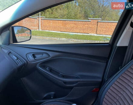 Сірий Форд Фокус, об'ємом двигуна 2 л та пробігом 222 тис. км за 8100 $, фото 14 на Automoto.ua